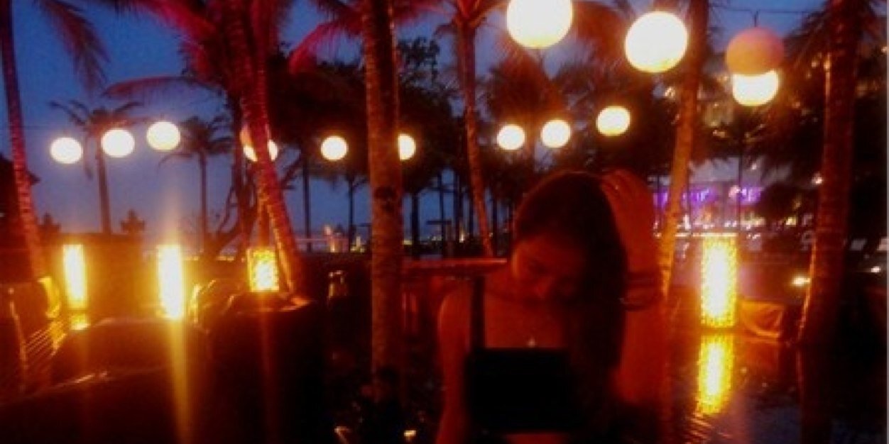 feester12's profile banner image