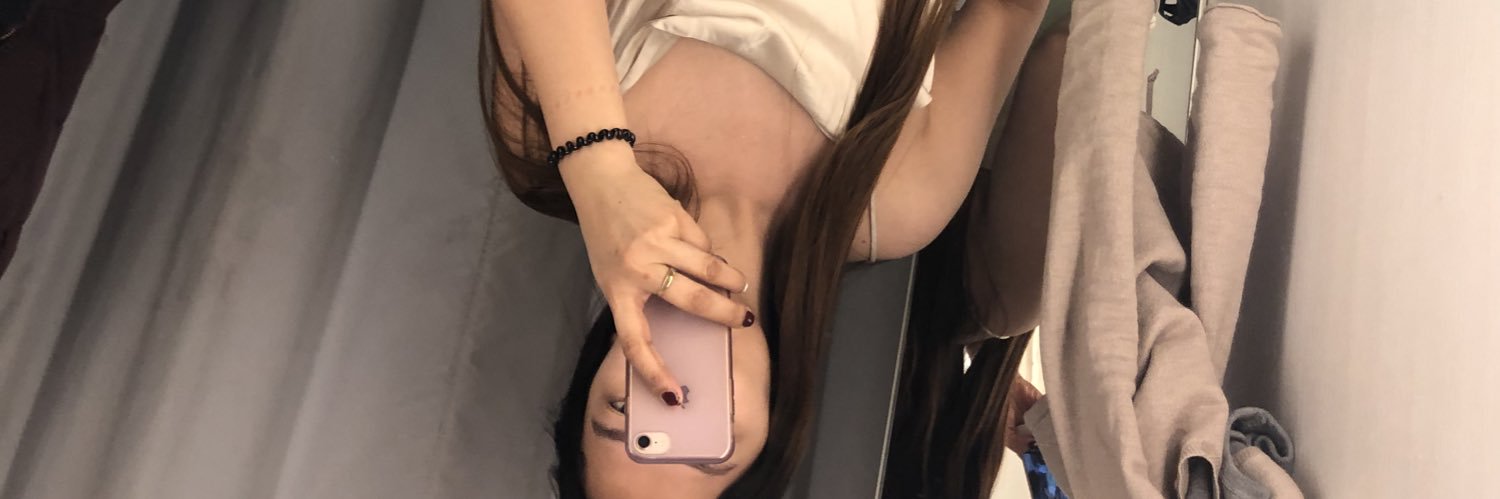 checlarinal's profile banner image