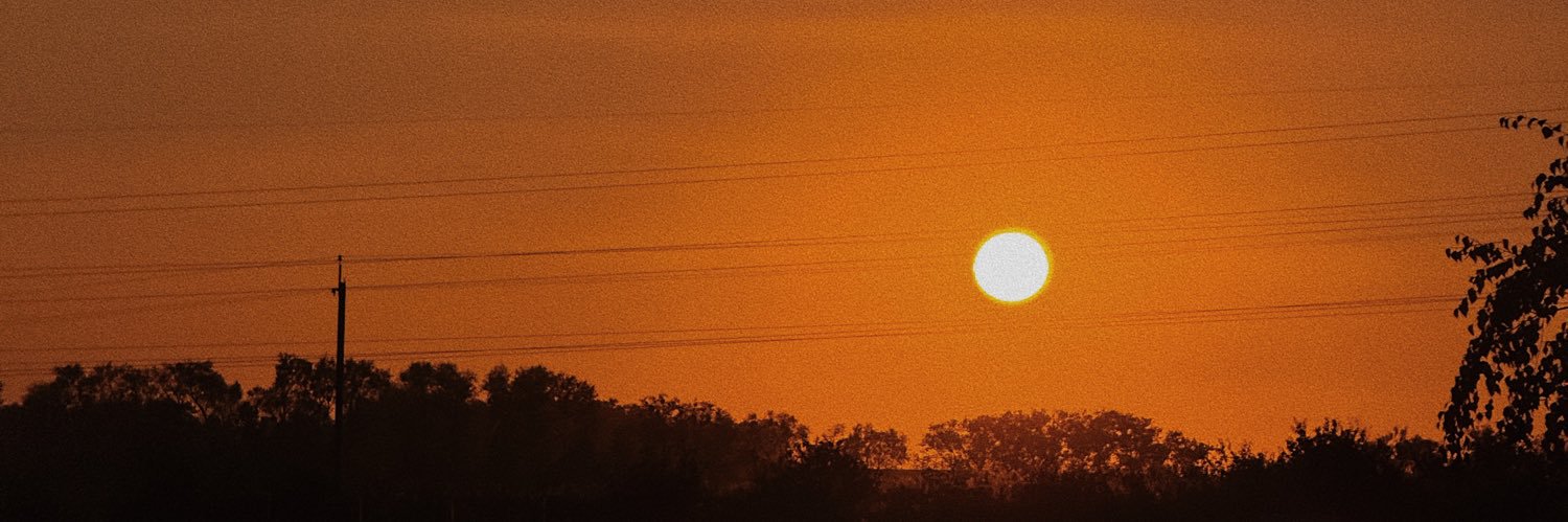 lotraa_'s profile banner image