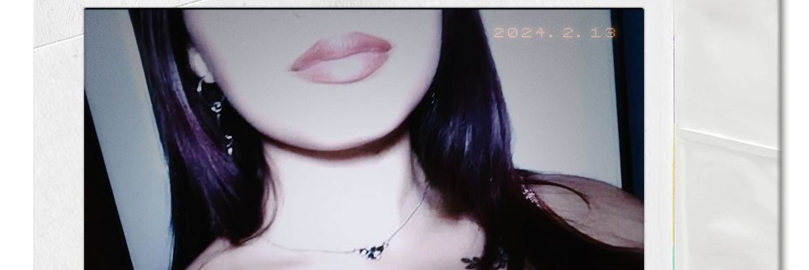 Flore12E's profile banner image