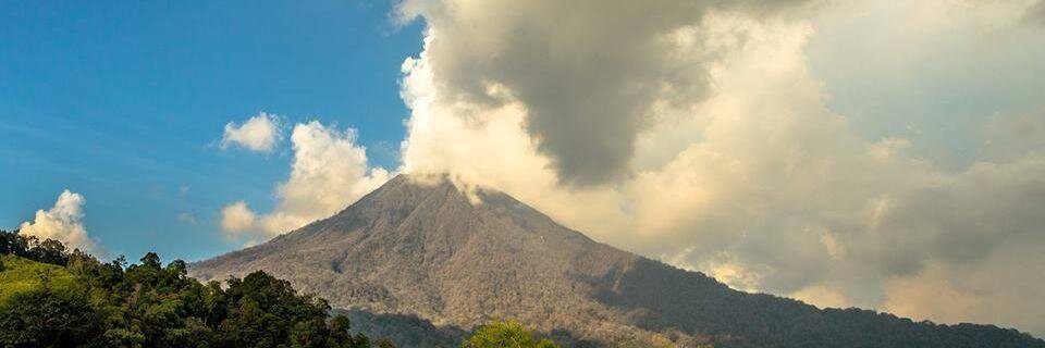 Volcano Alert banner