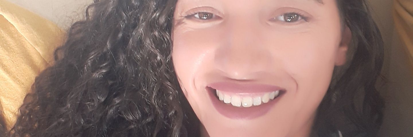 veronikeferrera's profile banner image