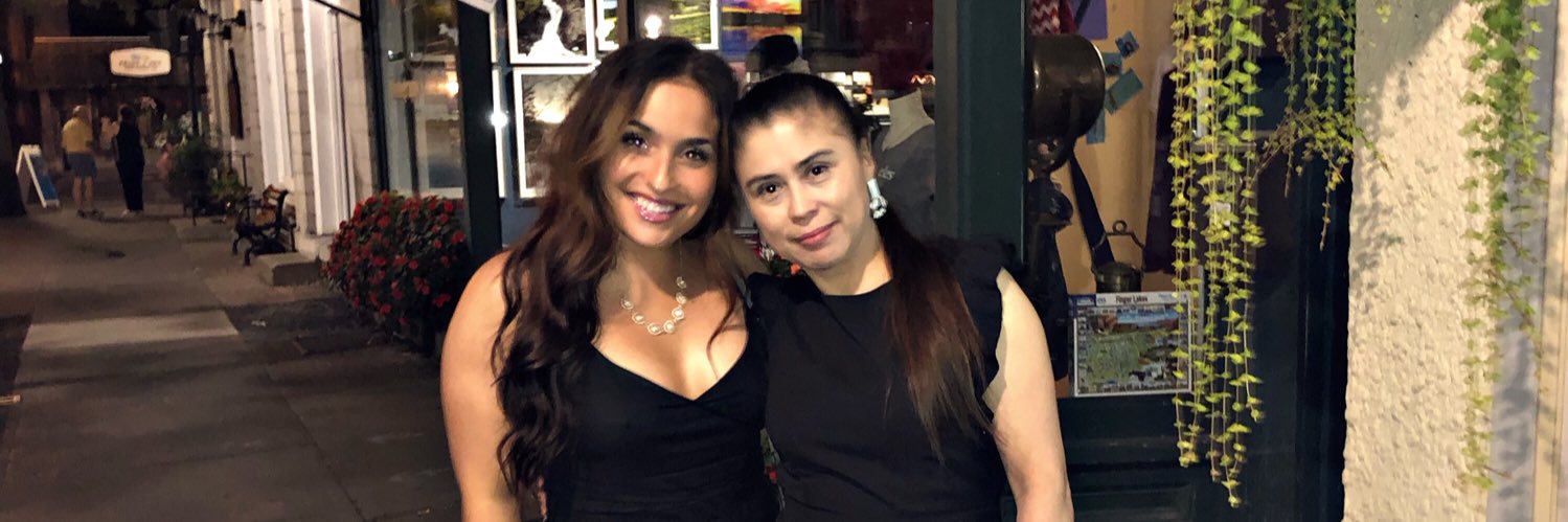 GinaSenaa's profile banner image