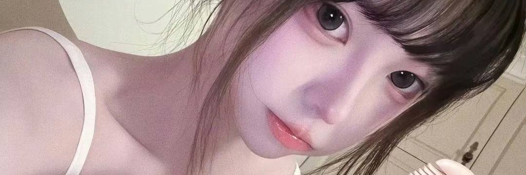 mislilli's profile banner image