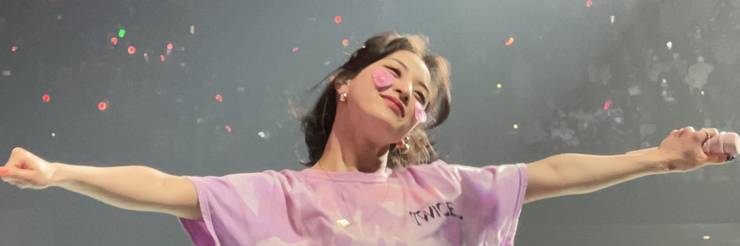 leomarreee's profile banner image