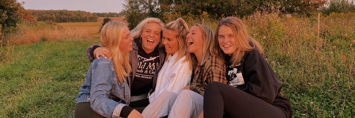 erinn_robinsonn's profile banner image