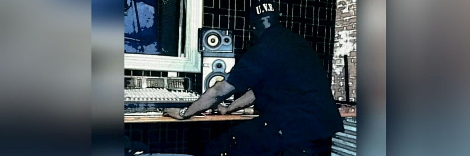 UVECEO's profile banner image