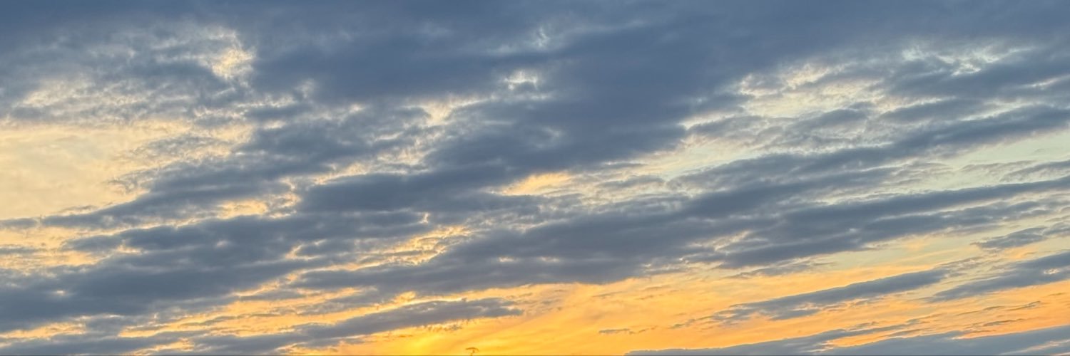 __itsmora's profile banner image