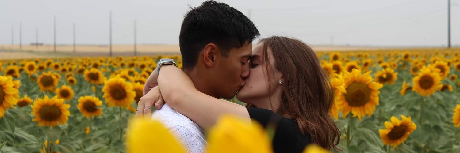tessasantos27's profile banner image