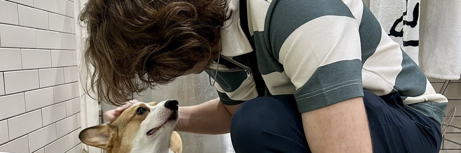 reej • banner