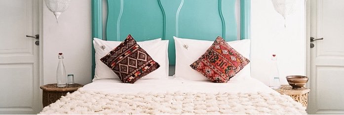 HOTELS WITH A PLUS banner