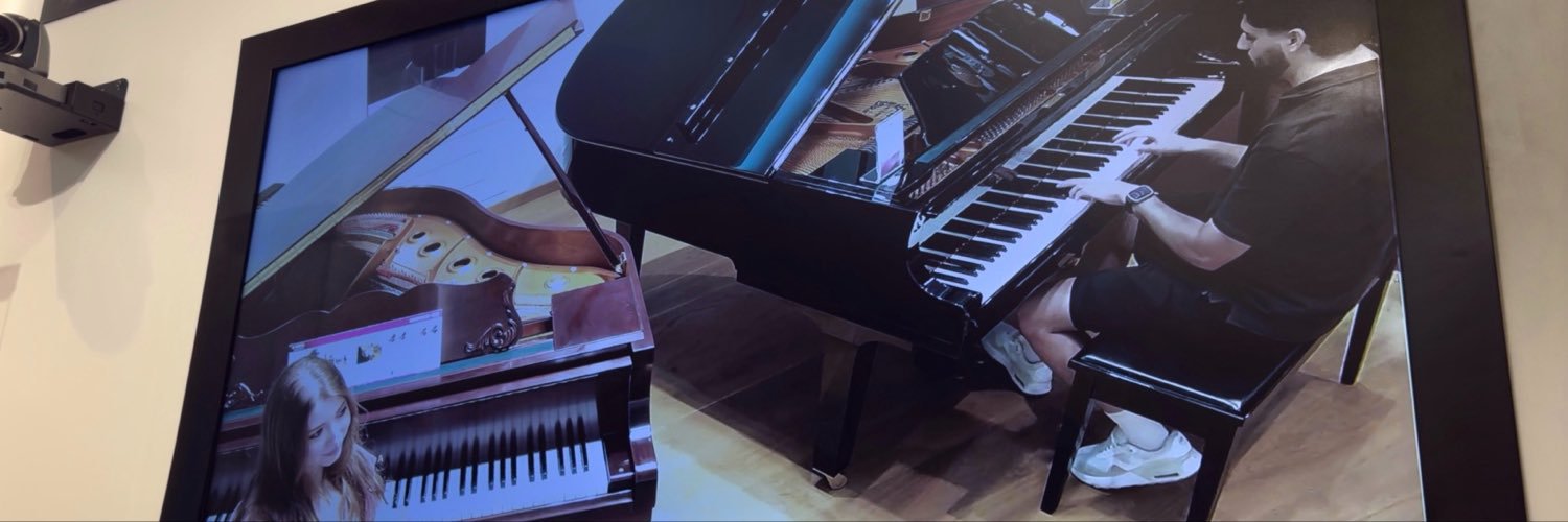 Usuallytoleen's profile banner image