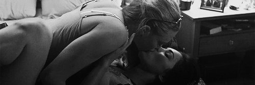 lessgifs's profile banner image
