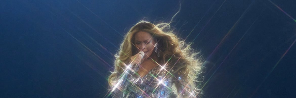 lotsofglo's profile banner image
