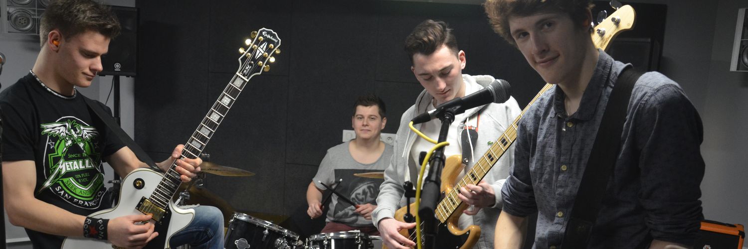 guerbigny's profile banner image