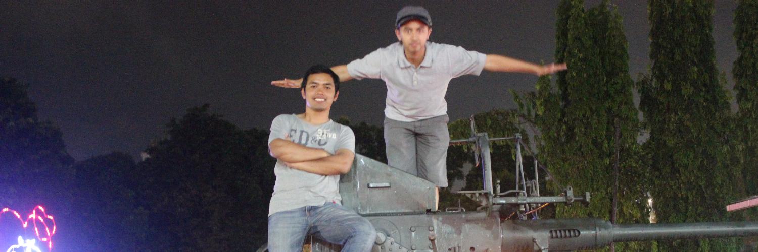 bee_bowox's profile banner image