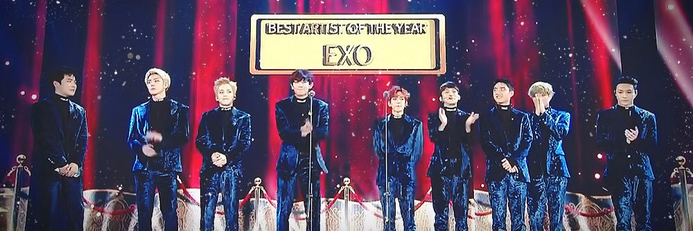 wowowur's profile banner image