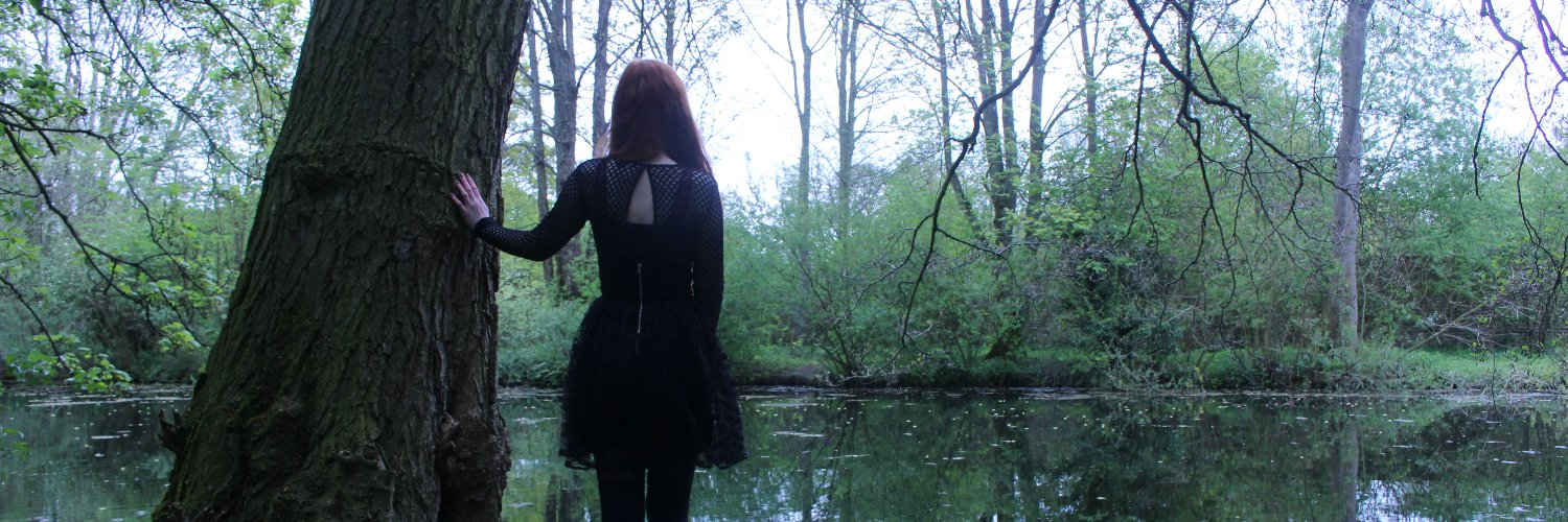 𝚊𝚖𝚢 𝚕𝚘𝚞𝚒𝚜𝚎 banner