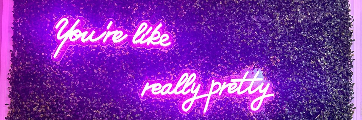 Arielliitaa's profile banner image