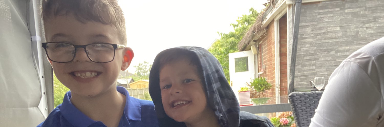FoldupFeeley's profile banner image