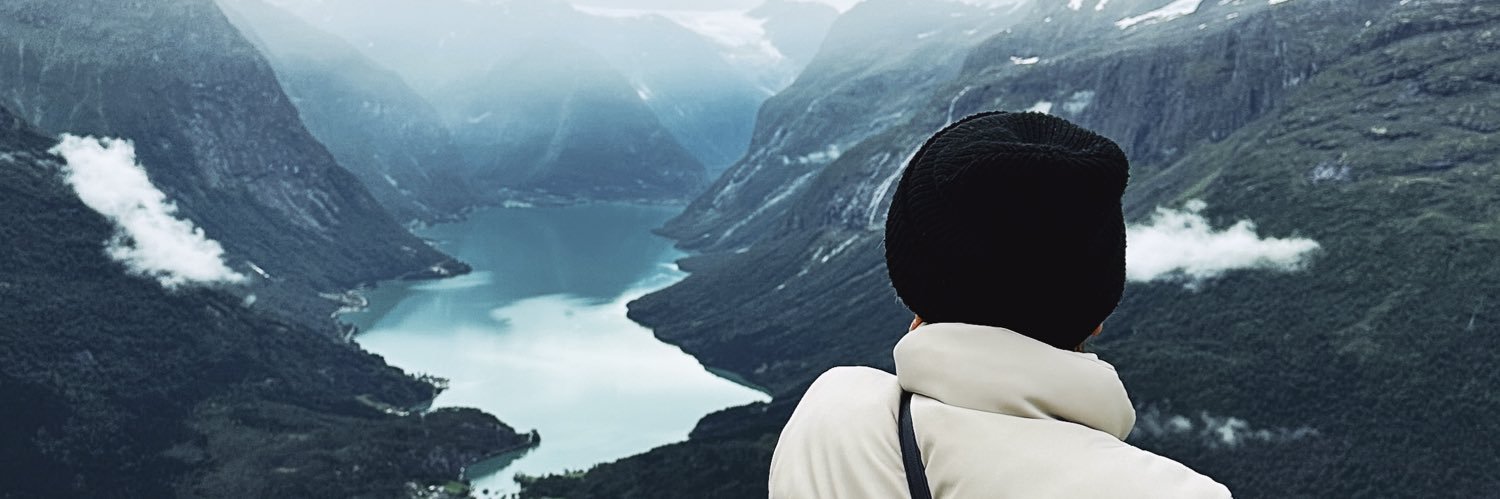 kathllupar_'s profile banner image