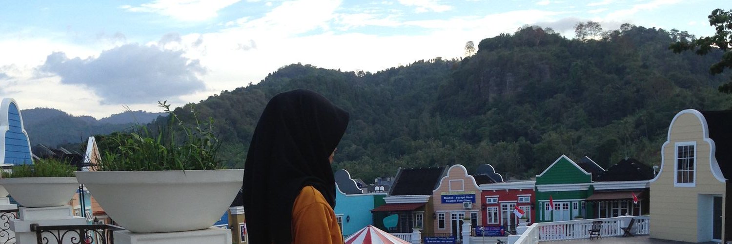 Melina Anggraini banner