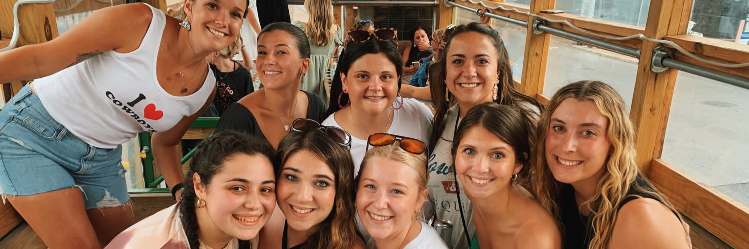 hannahdsnyder's profile banner image