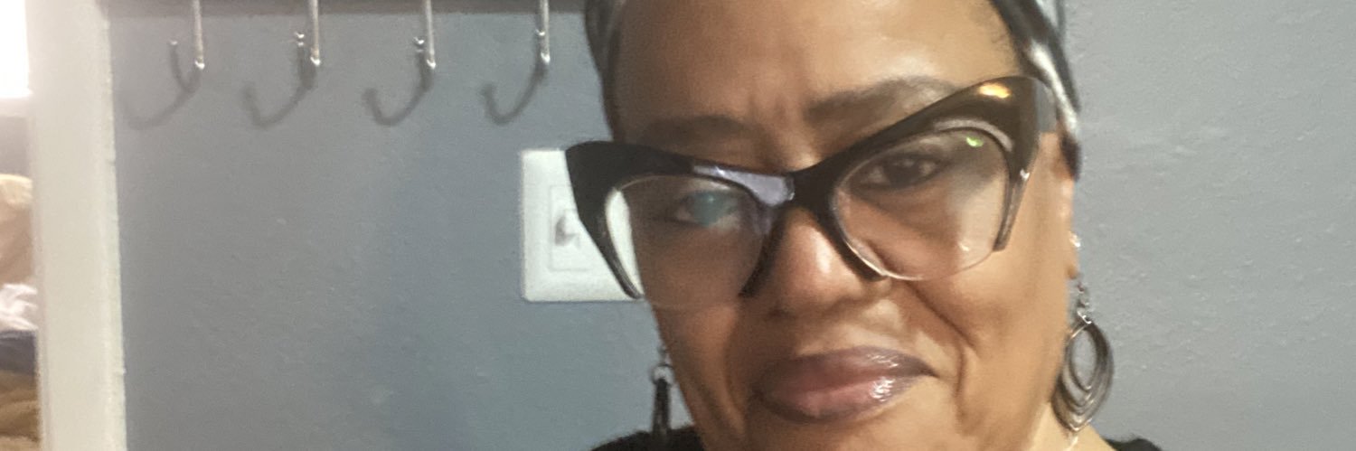 granny1178's profile banner image