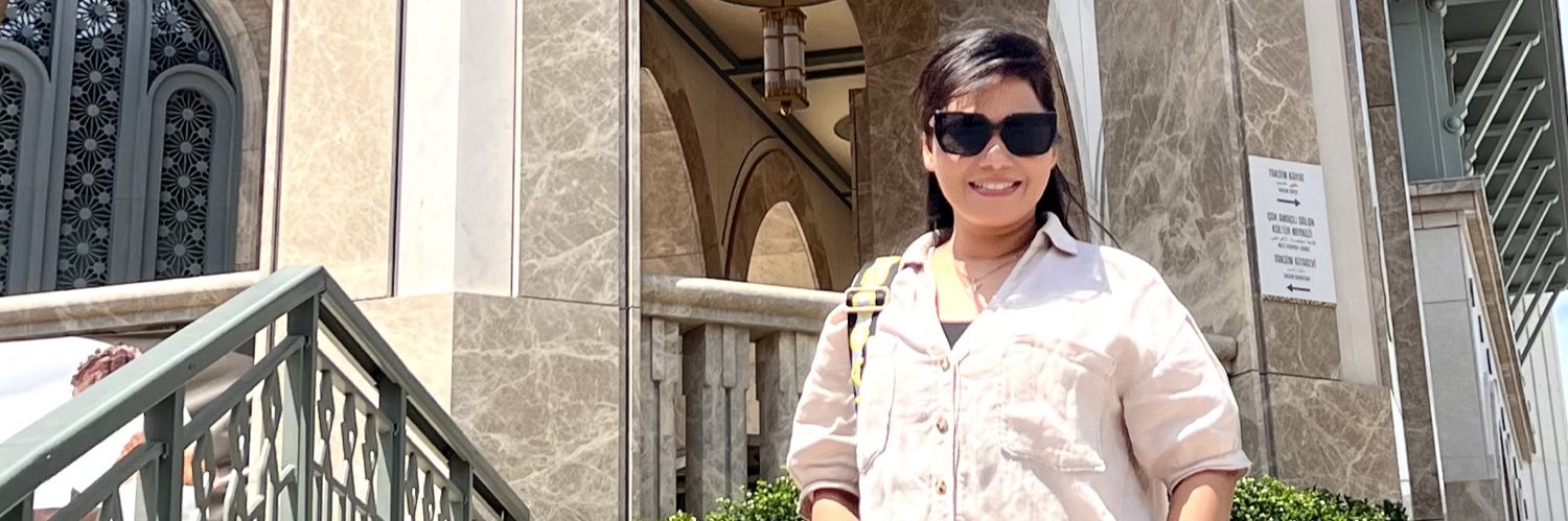 Roopkaurkooner's profile banner image