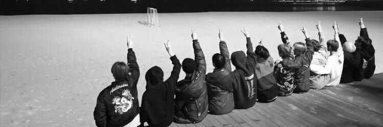 d banner
