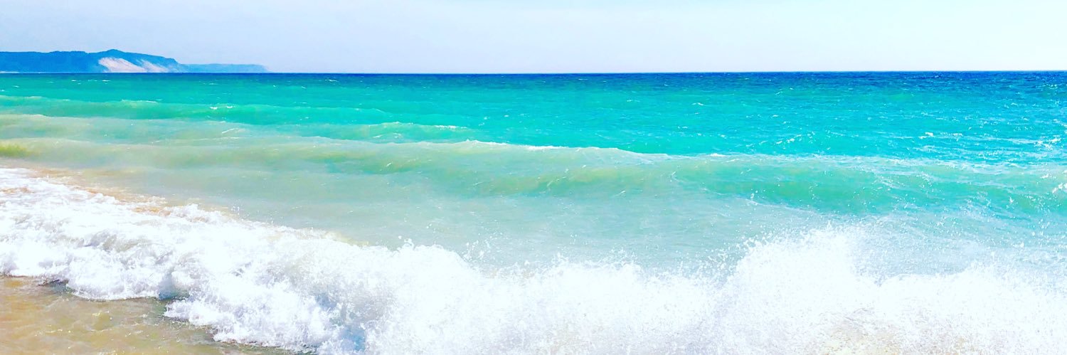 beachLoveM22's profile banner image