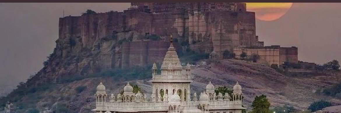 ravismundra's profile banner image