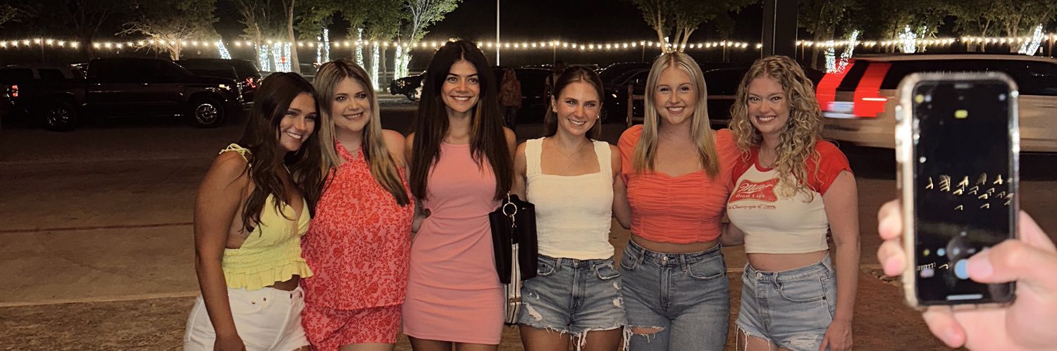 siena_stassi's profile banner image