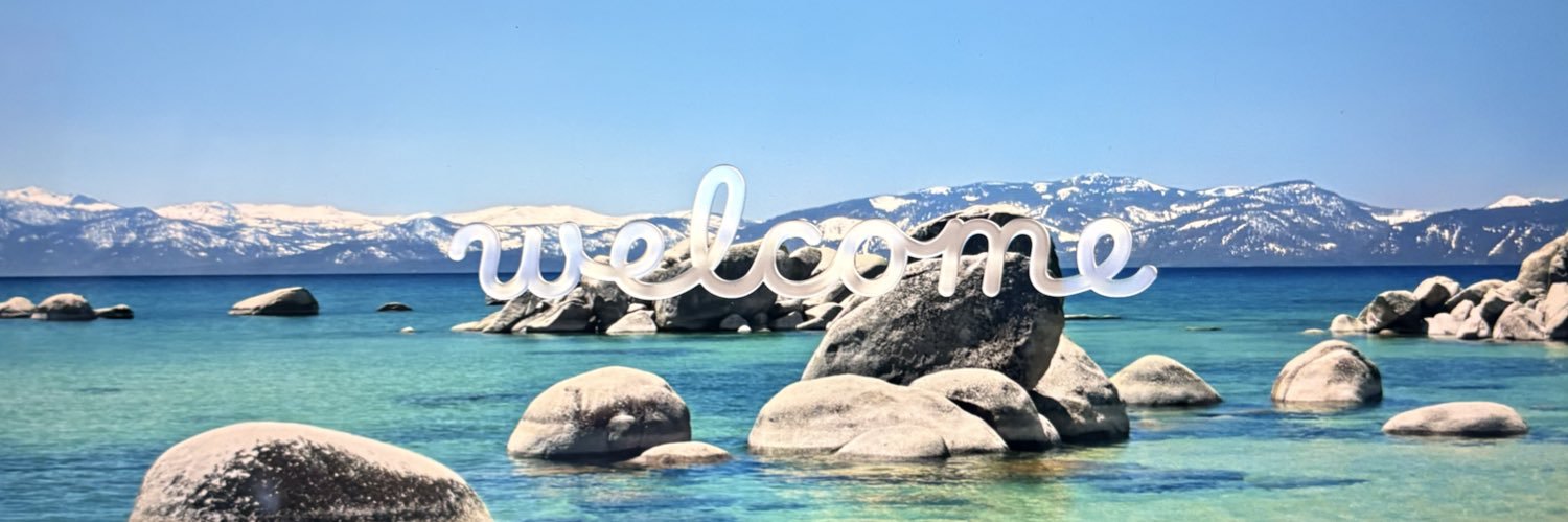 anikaroni's profile banner image