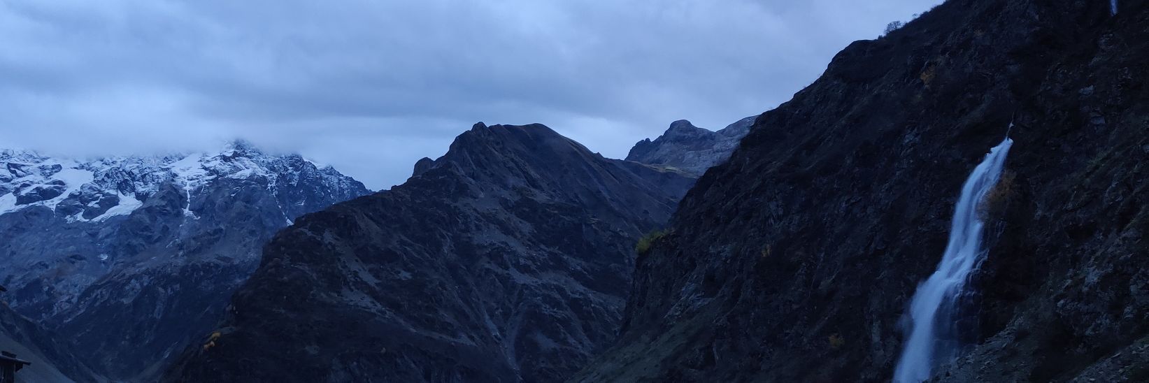 veilanima's profile banner image