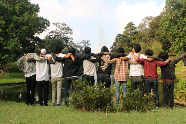 radhitratno's profile banner image