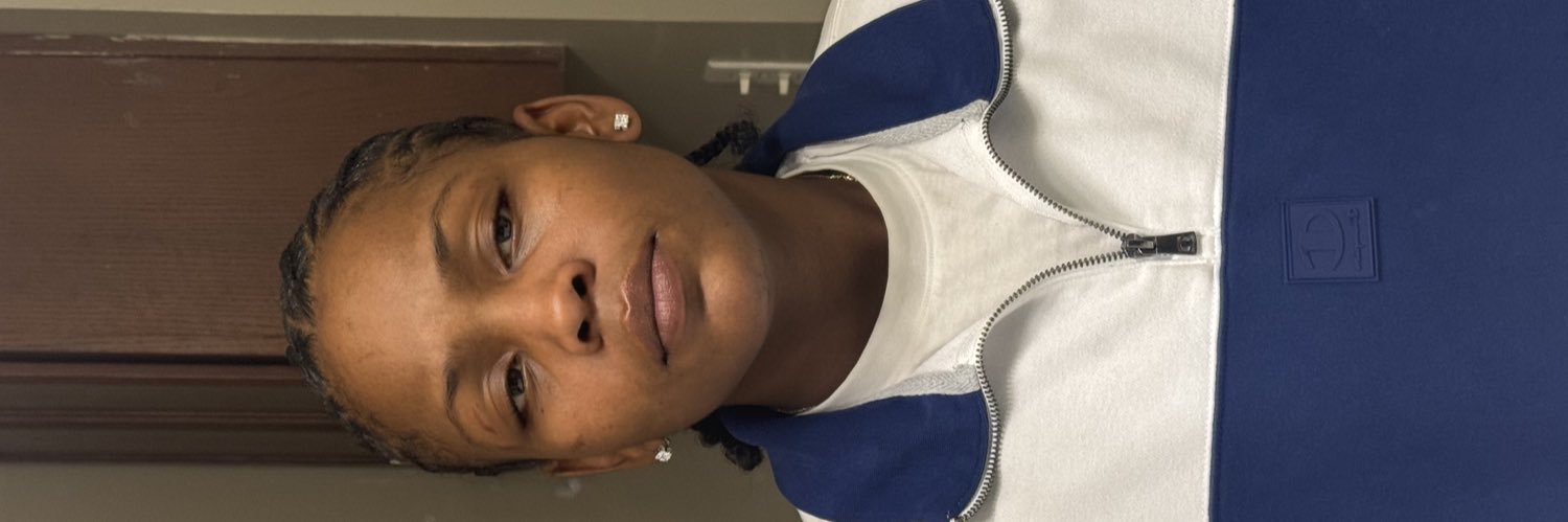 _dlaynah's profile banner image