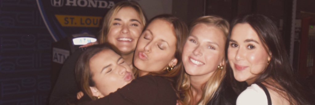 _izzyroundtree_'s profile banner image