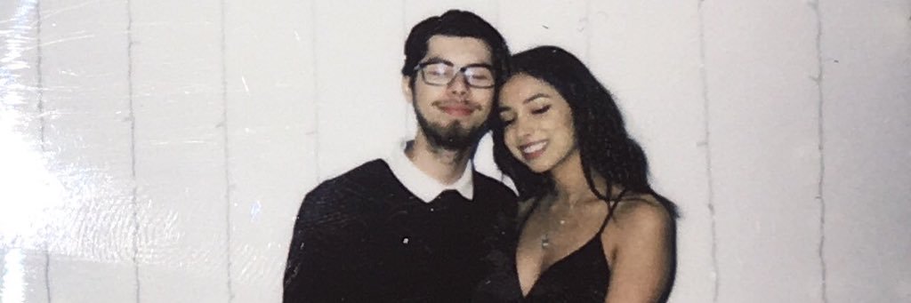 desnichole13's profile banner image