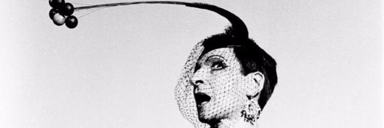 LaMujerSentada's profile banner image