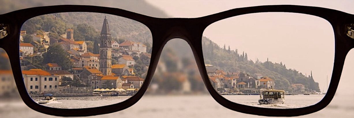 Fernando Pertini banner