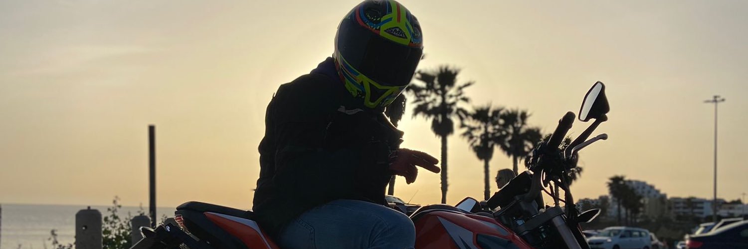 joniwoni's profile banner image