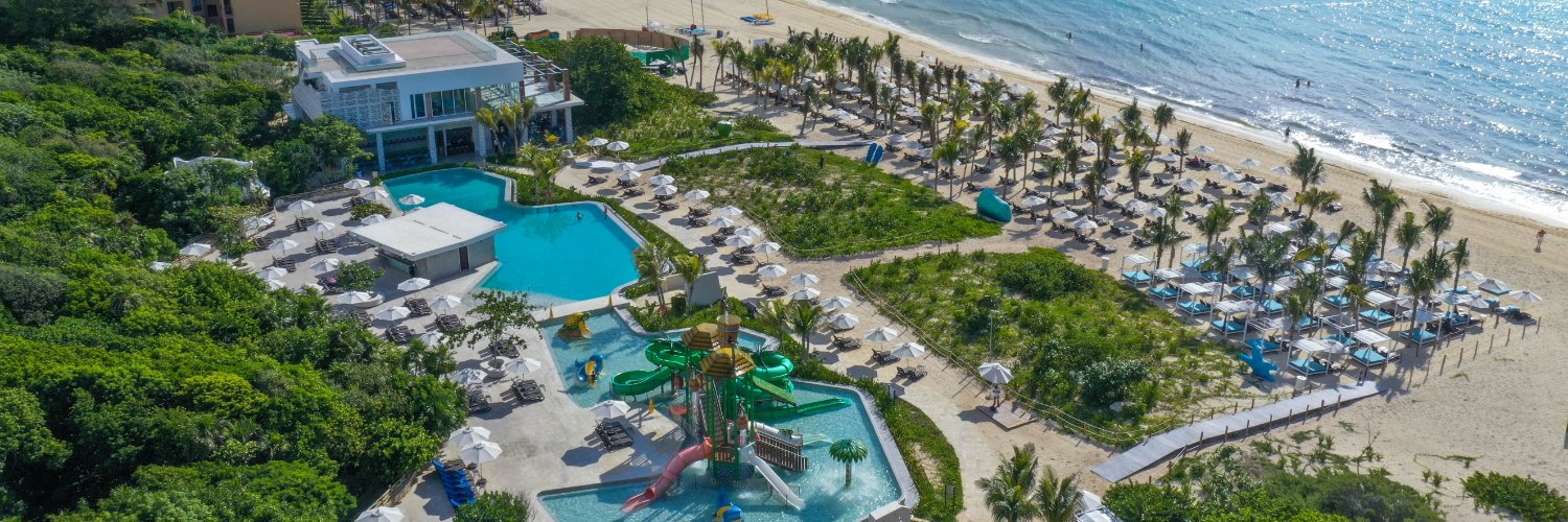 Royal Elite Vacation Club banner