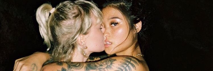 anaisnle's profile banner image