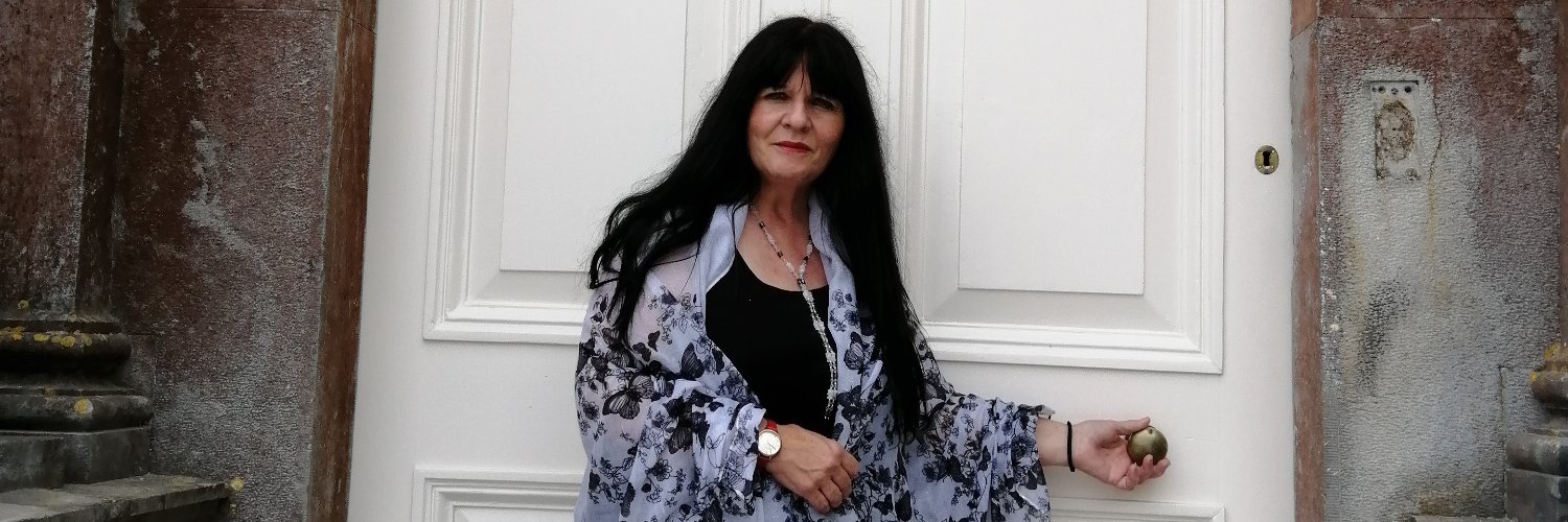 Bernadette Phillips banner