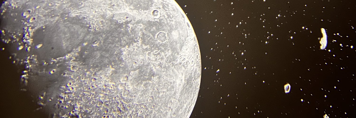 Lianaalg's profile banner image