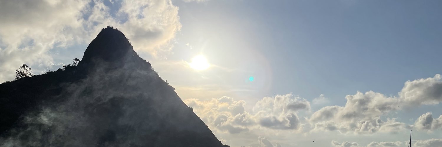 alauramaria's profile banner image
