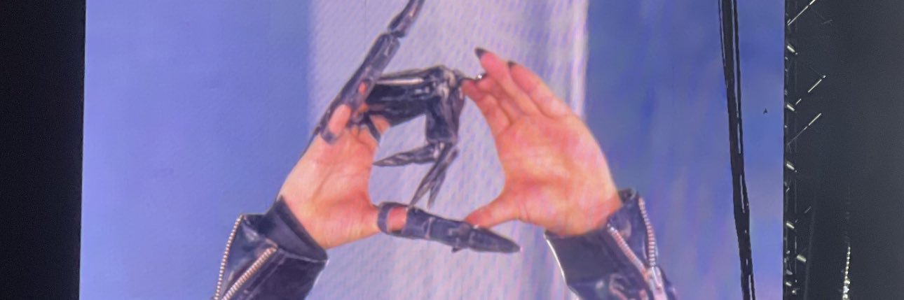loui3's profile banner image