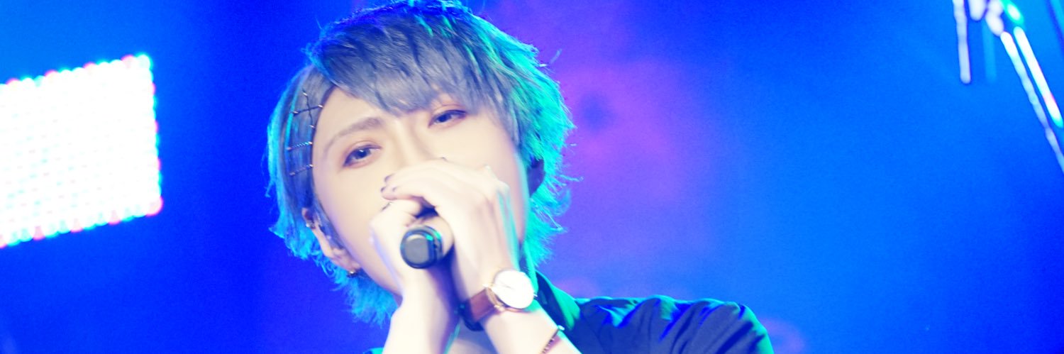 official_yui's profile banner image