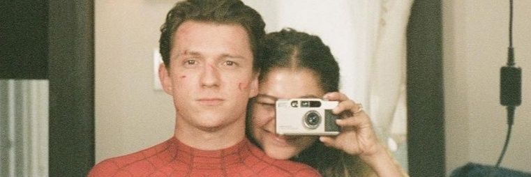 AnaJuarezher's profile banner image